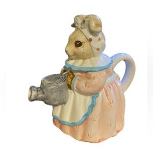 Vintage 1980s Heritage Mint Mrs. Rabbit Figural Teapot • Model #338 • Ceramic
